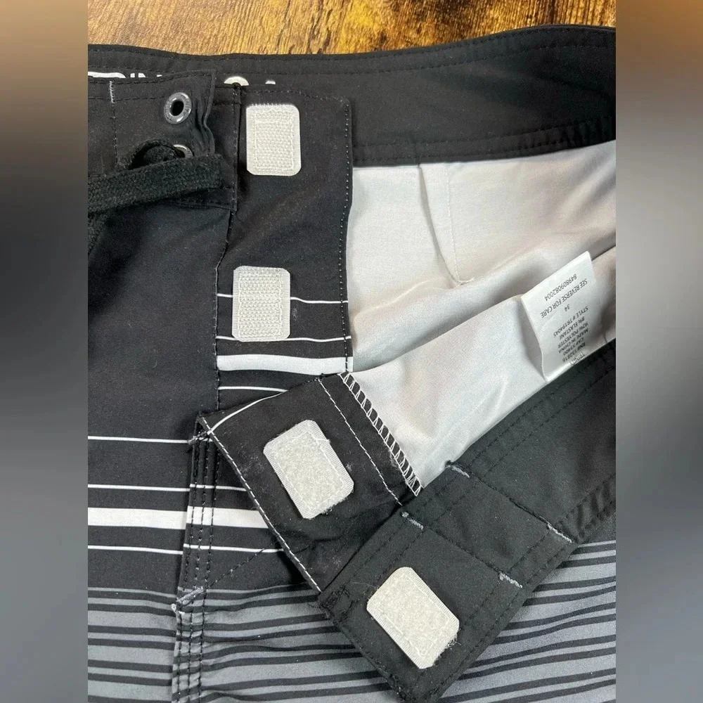 TRINITY BOARDSHORTS | men’s swim trunks. Size: 34